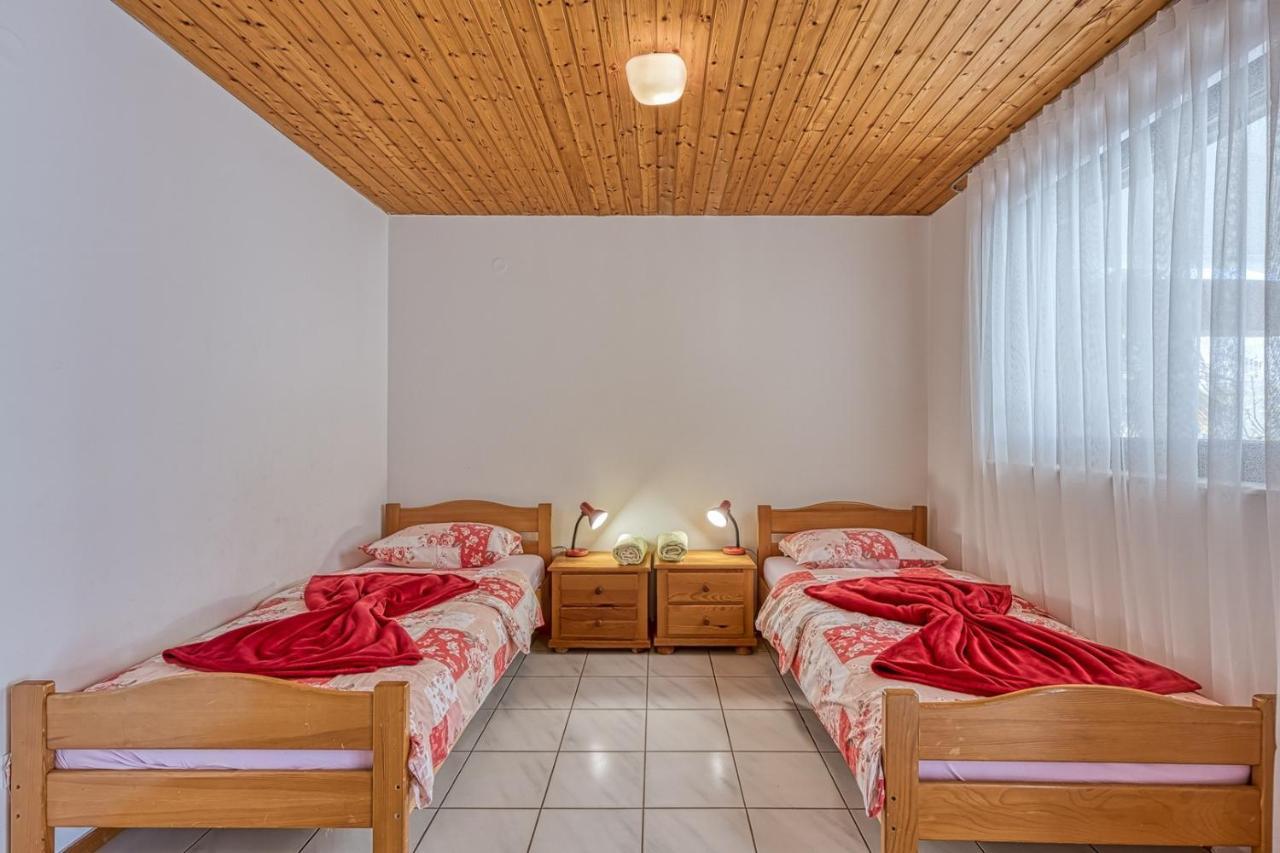 Apartments Kiki Spada Porec Luaran gambar