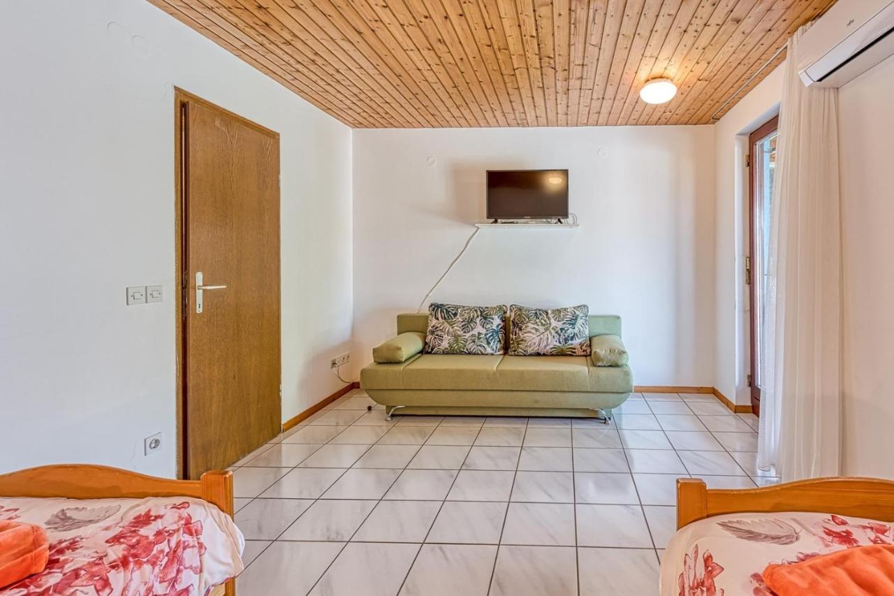 Apartments Kiki Spada Porec Luaran gambar